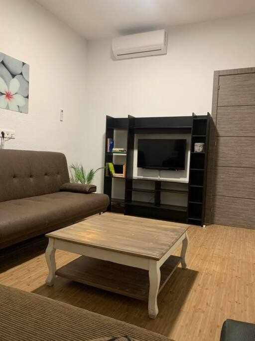 Apartamentos Terra Y Onix Zona Centro エルダ エクステリア 写真